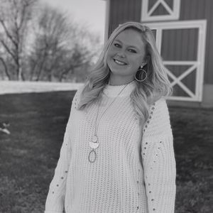 Meet your Posher, Annie